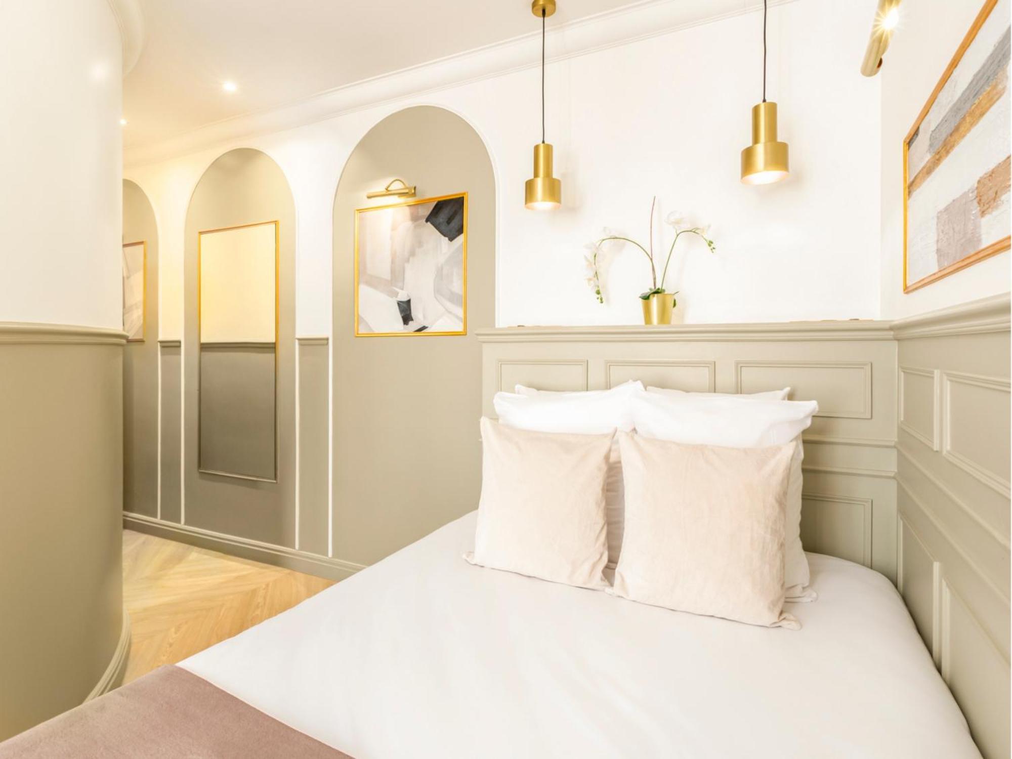 Merveil - Luxury - Louvre - Rousseau *